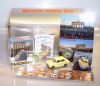 Die Geschenk-Box f�r Mauerspechte und echte Berlin-Fans - randvoll mit echten Berliner Mauerst�cken und vielem mehr!